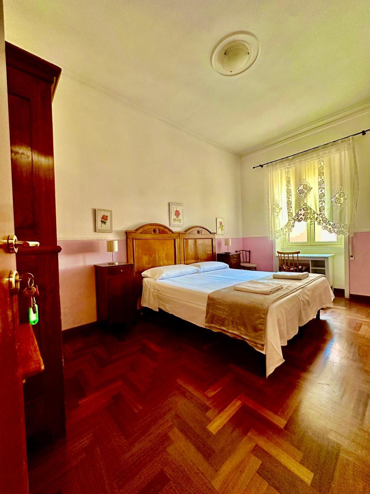 Casa de hóspedes Pardis 3*